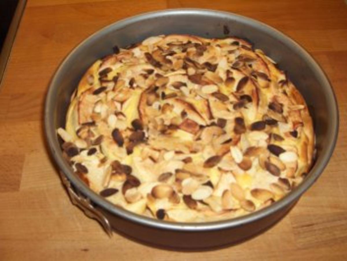 Apfelkuchen mit Eierlikörcreme - Rezept - Bild Nr. 2