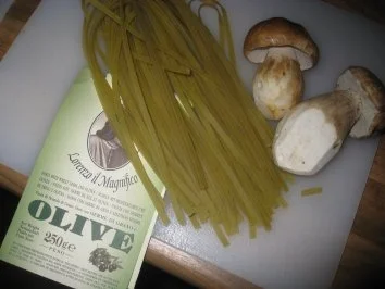 Frische Steinpilze an Olivenpasta - Rezept - Bild Nr. 3