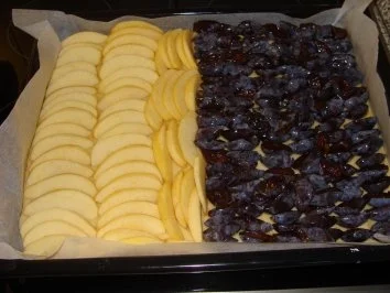 Apfel-Zwetschen Kuchen - Rezept