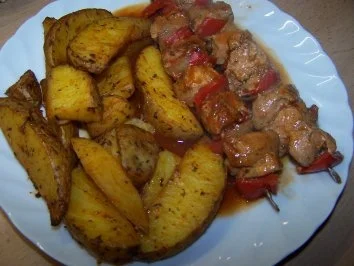 Rezept: Putenschaschlik mit Ofenkartoffeln, WW geeignet Putenschaschlik mit Ofenkartoffeln, WW geeignet - Rezept