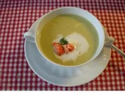 Sektsuppe mit Flußkrebsen. - Rezept