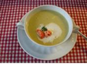 Sektsuppe mit Flußkrebsen. - Rezept