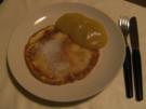 DESSERT - Eierkuchen mit Zucker und Apfelmus - Rezept