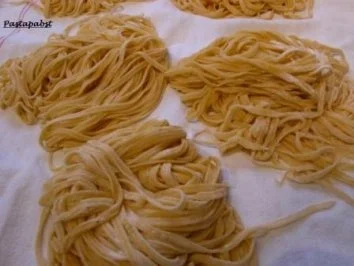 Grundrezept Nudelteig ohne Ei - Rezept