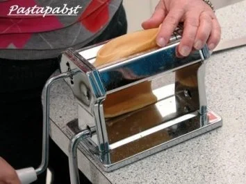 Grundrezept Nudelteig ohne Ei - Rezept - Bild Nr. 3