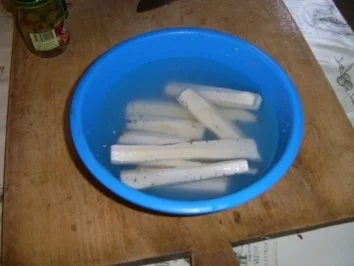 Rezept: Barolofleischtopf mit Fussili und Schwarzwurzelgemüse Bild Nr. 6 Barolofleischtopf mit Fussili und Schwarzwurzelgemüse - Rezept - Bild Nr. 6