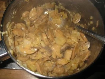 Champignonfarce - Duxelles auf LK  Art - Rezept