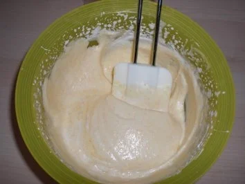 Rezept: Aprikosen-Ingwer-Mousse mit Gewürzkuchen Bild Nr. 5 Aprikosen-Ingwer-Mousse mit Gewürzkuchen - Rezept - Bild Nr. 5