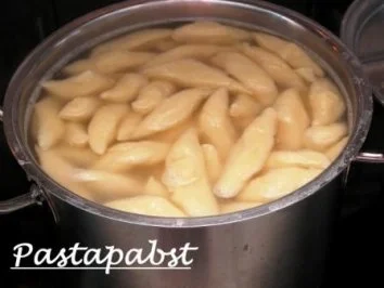 Rezept: Zitronengnocchis mit Pilzen Bild Nr. 8 Zitronengnocchis mit Pilzen - Rezept - Bild Nr. 8