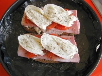 überbackenes Brot mit Schinken+Mozarella - Rezept - Bild Nr. 5