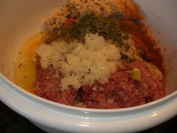 Gemüse:   PAPRIKASCHOTEN  mit Hackfleischfülle - Rezept - Bild Nr. 2