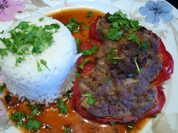 Gemüse:   PAPRIKASCHOTEN  mit Hackfleischfülle - Rezept - Bild Nr. 8