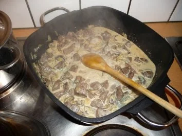 Geflügelleber in Salbeisauce mit Nudeln - Rezept - Bild Nr. 4