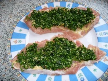 gefüllte Schweinsröllchen, Semmelknödel und Mischgemüse - Rezept - Bild Nr. 10