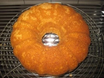 Rezept: Gabi's Eierlikörkuchen Bild Nr. 7 Gabi's Eierlikörkuchen - Rezept - Bild Nr. 7