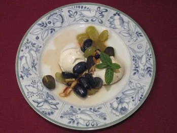 Mascarponemousse mit Traubensalat - Rezept