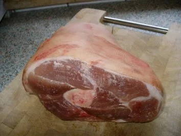 Hausgemachte Sülze auf Rukolasalat - Rezept - Bild Nr. 3