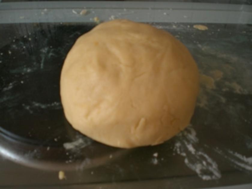 Mürbeteig Grundrezept - schnell & einfach - 357 kcal/100g Mürbeteig Grundrezept - schnell & einfach - 357 kcal/100g
