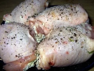 Hähnchenrouladen  "Jalapenos" mit Bandnudeln und Weißwein-Sahne-Soße - Rezept - Bild Nr. 9