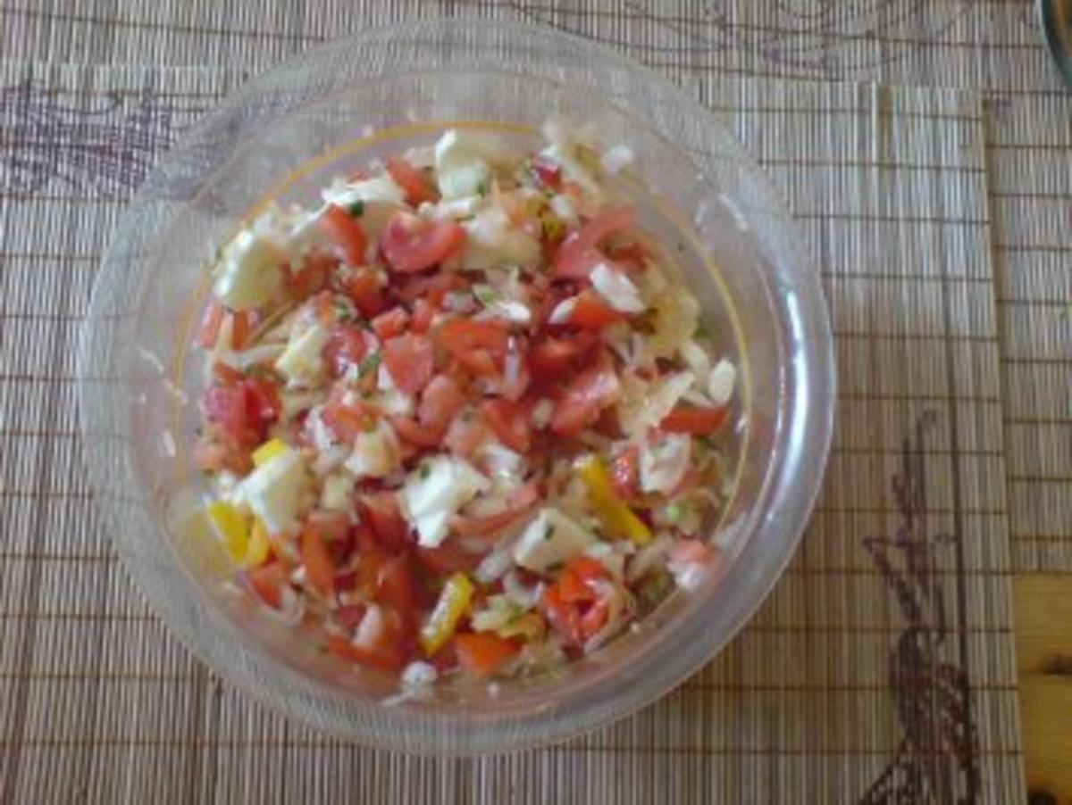 Tomaten-Morzarella Salat mal anders - Rezept