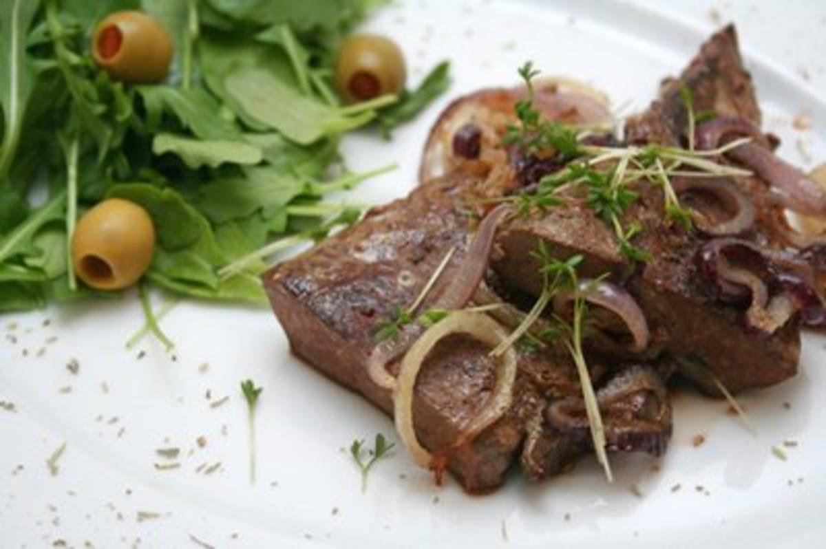 Glasierte Entenleber mit Birnen-Chutné und Feldsalat - Rezept - kochbar.de