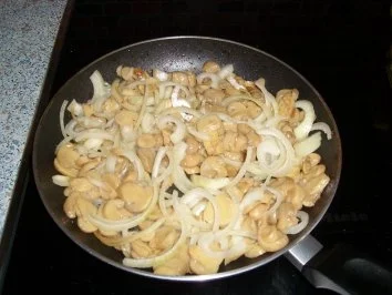 Ofengulasch mit Zwiebeln - Rezept - Bild Nr. 3