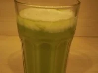 Rezept: Erbsen-Thaicurry-Suppe mit Minzschaum Erbsen-Thaicurry-Suppe mit Minzschaum - Rezept