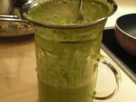 Rezept: Erbsen-Thaicurry-Suppe mit Minzschaum Bild Nr. 6 Erbsen-Thaicurry-Suppe mit Minzschaum - Rezept - Bild Nr. 6