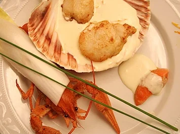 Norwegische Jakobsmuscheln in Ingwer-Orangenschaum - Rezept