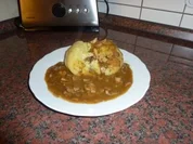 Gefüllte Kartoffelklöße in Champignonsahnesoße - Rezept