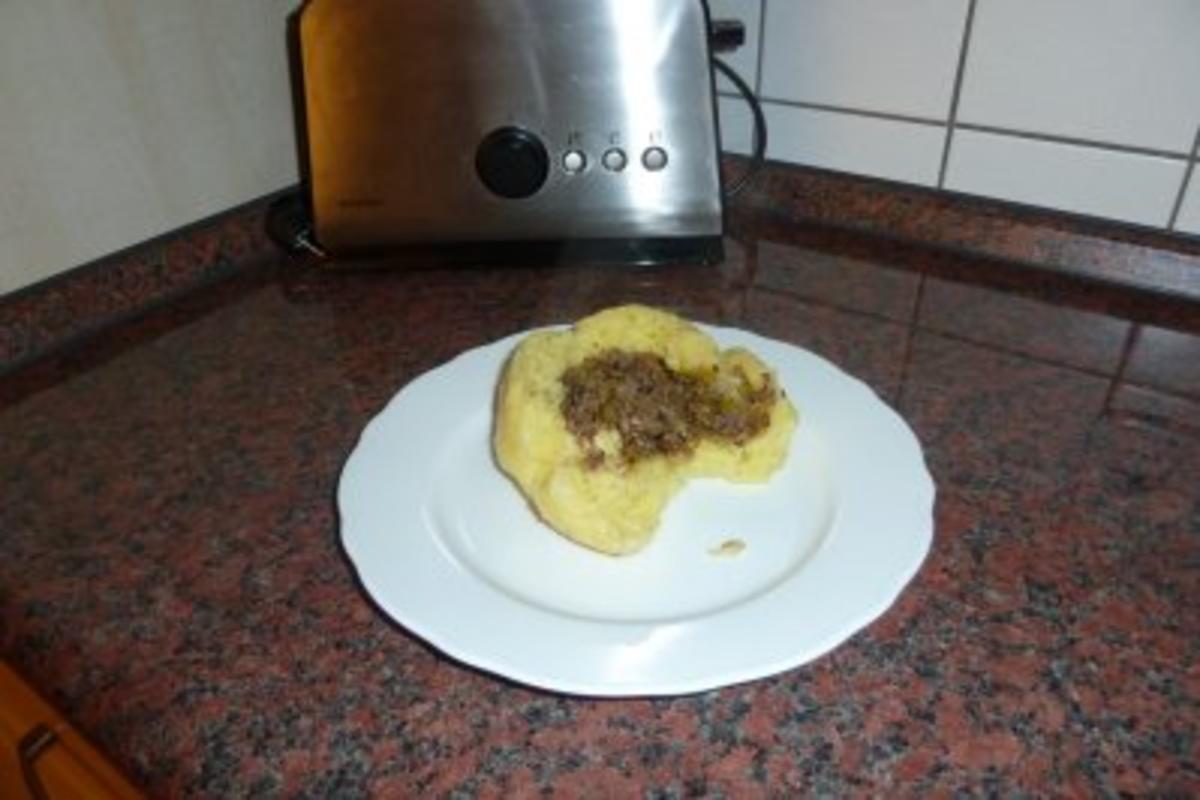 Gefüllte Kartoffelklöße in Champignonsahnesoße - Rezept - Bild Nr. 2