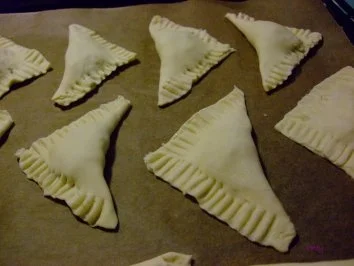 Rezept: Spinat-Taschen mit Feta und Pinienkernen Bild Nr. 6 Spinat-Taschen mit Feta und Pinienkernen - Rezept - Bild Nr. 6