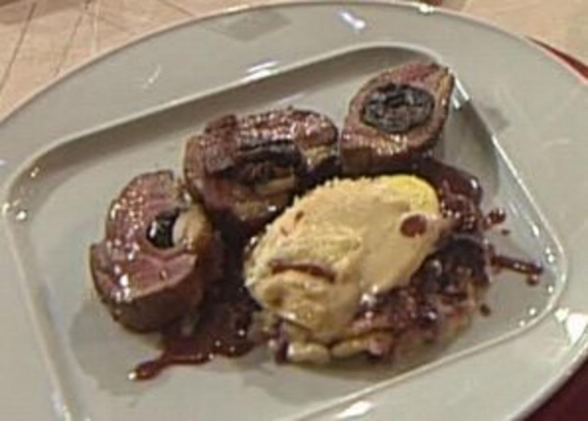Gefüllte Entenbrust mit Rotkraut-Lasagne (Jenny Elvers-Elbertzhagen ...
