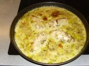 Geflügel: Kräuter-Sahne-Hähnchen mit Weisswein - Rezept