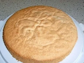 Rezept: Biskuitboden Biskuitboden - Rezept