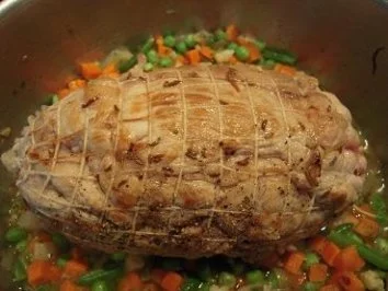 Spanferkelrollbraten an Balsamico-Linsen - Rezept - Bild Nr. 5