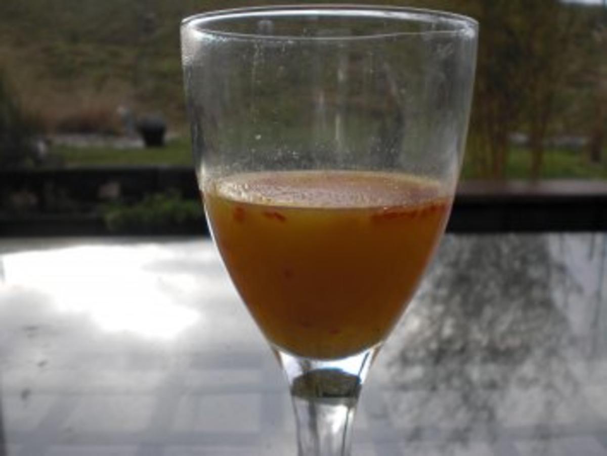 Garnelen-Zitrus-Salat mit Sauerrahmmousse und Orangen-Chili-Gelee - Rezept - Bild Nr. 5