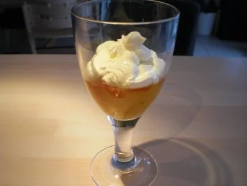 Rezept: Garnelen-Zitrus-Salat mit Sauerrahmmousse und Orangen-Chili-Gelee Bild Nr. 7 Garnelen-Zitrus-Salat mit Sauerrahmmousse und Orangen-Chili-Gelee - Rezept - Bild Nr. 7