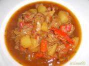 Feuriger Weißkohltopf mit Gulasch - Rezept