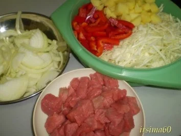 Feuriger Weißkohltopf mit Gulasch - Rezept - Bild Nr. 2