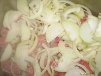 Feuriger Weißkohltopf mit Gulasch - Rezept - Bild Nr. 3