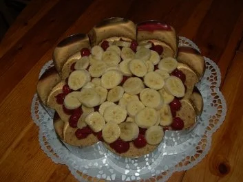 Amicellitorte mit Kirschen und Bananen - Rezept - Bild Nr. 5