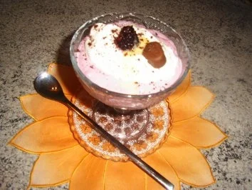 Rezept: Dreifarben-Dessert Dreifarben-Dessert - Rezept