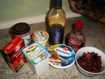 Rezept: Dreifarben-Dessert Bild Nr. 2 Dreifarben-Dessert - Rezept - Bild Nr. 2