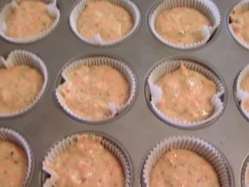 Haselnuss-Möhren-Orangensaft-Muffins - Rezept - Bild Nr. 3