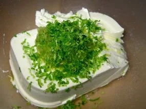 Limetten-Knoblauch-Brotaufstrich - Rezept - Bild Nr. 4