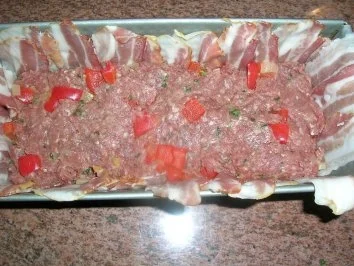 Hackfleischrolle Sorpresa - Der Rollbraten hält im Inneren eine Überraschung bereit und er ist sehr lecker- - Rezept - Bild Nr. 7