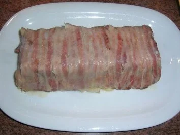 Hackfleischrolle Sorpresa - Der Rollbraten hält im Inneren eine Überraschung bereit und er ist sehr lecker- - Rezept - Bild Nr. 4