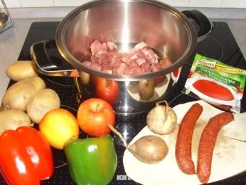 Fleischgerichte: Szegediner Gulasch - Rezept - Bild Nr. 2