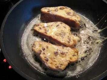 Rezept: Armer Ritter aus Stollen Rest Bild Nr. 5 Armer Ritter aus Stollen Rest - Rezept - Bild Nr. 5